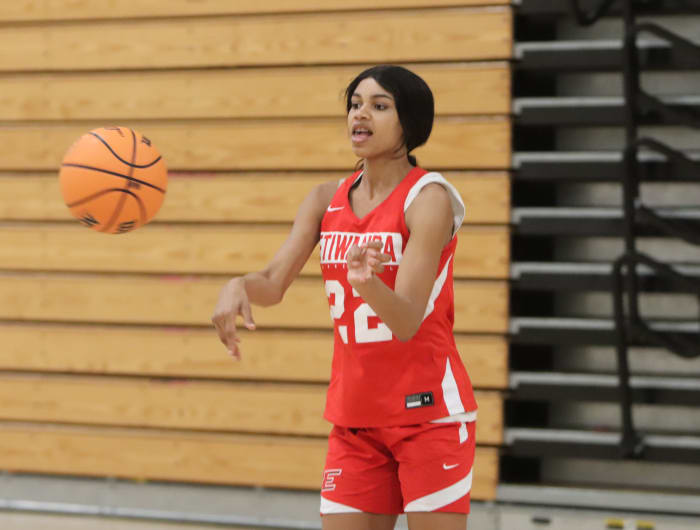 Etiwanda girls Mykelle Richards feature photos by John Murphy March 2023031020233089